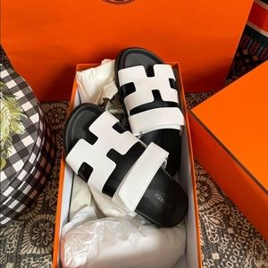 Hermes Chypre Sandals 36.5